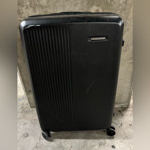 Briggs & Riley Hard case Rolling Check On Suitcase